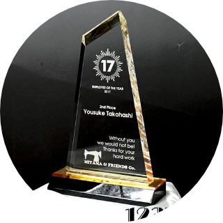 アクリルトロフィー