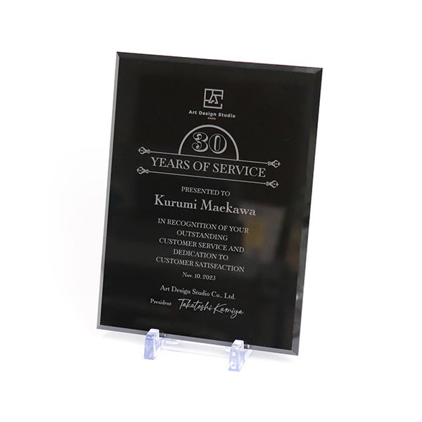 レーザー彫刻加工（ブラックアクリル）