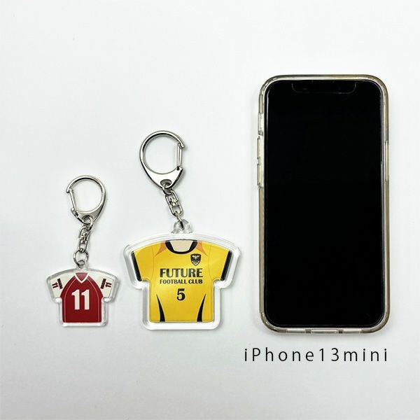 ユニフォームキーホルダーTシャツ型(アクリル)|入卒団記念品1 ユニフォームキーホルダーTシャツ型(アクリル)|入卒団記念品1